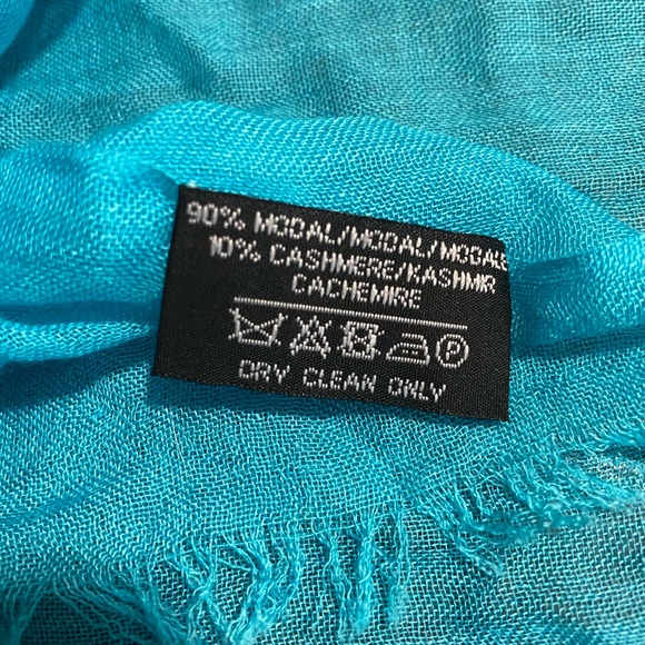 NWT YSL cashmere-model scarf - Picture 5 of 8